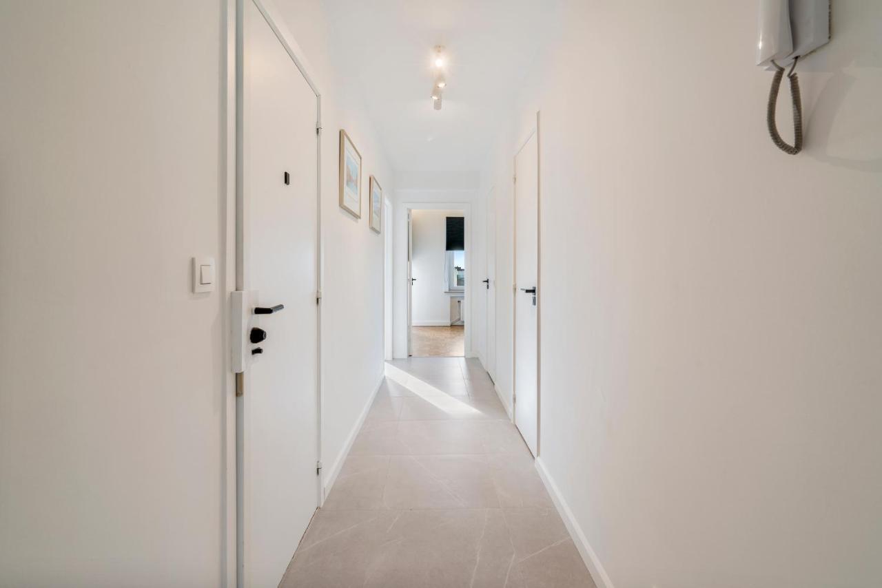 Fantastically Located Modern Apartment With Garage Available オステンド エクステリア 写真